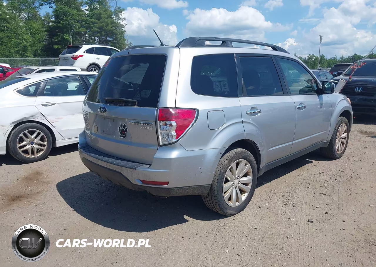 2012 Subaru Forester 2.5X Premium VIN:JF2SHADC6CH437178 - 4