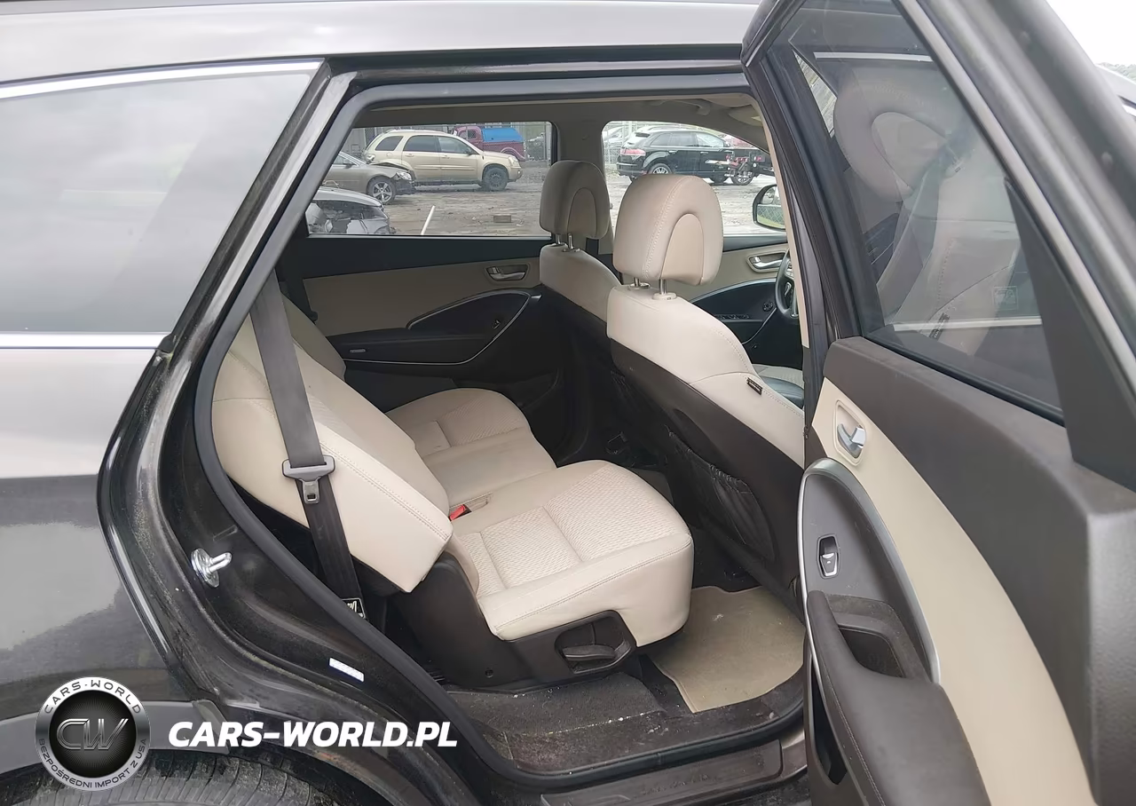 2017 Hyundai Santa Fe Se VIN:KM8SMDHF0HU216105 - 8