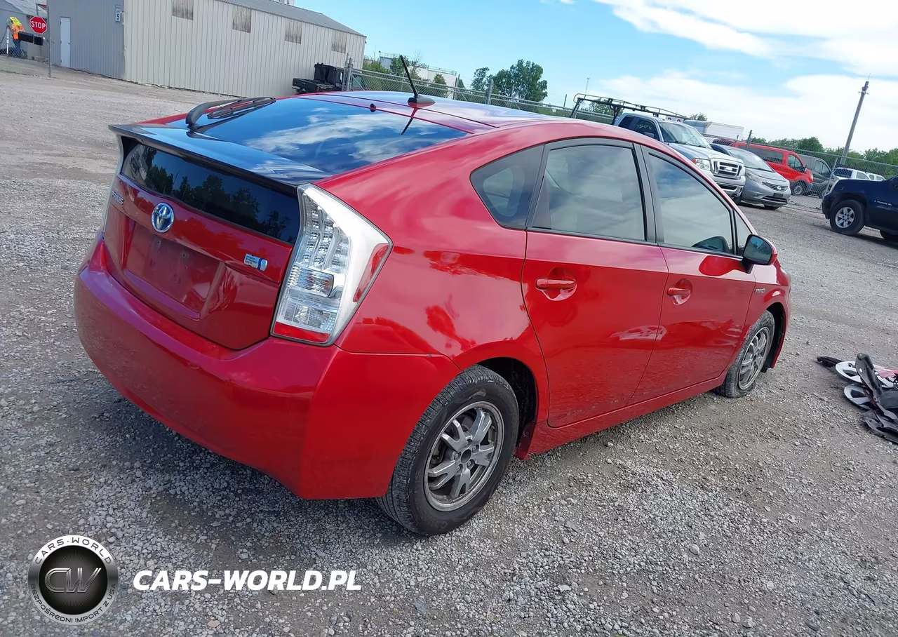 2011 Toyota Prius Two VIN:JTDKN3DU7B5308524 - 4