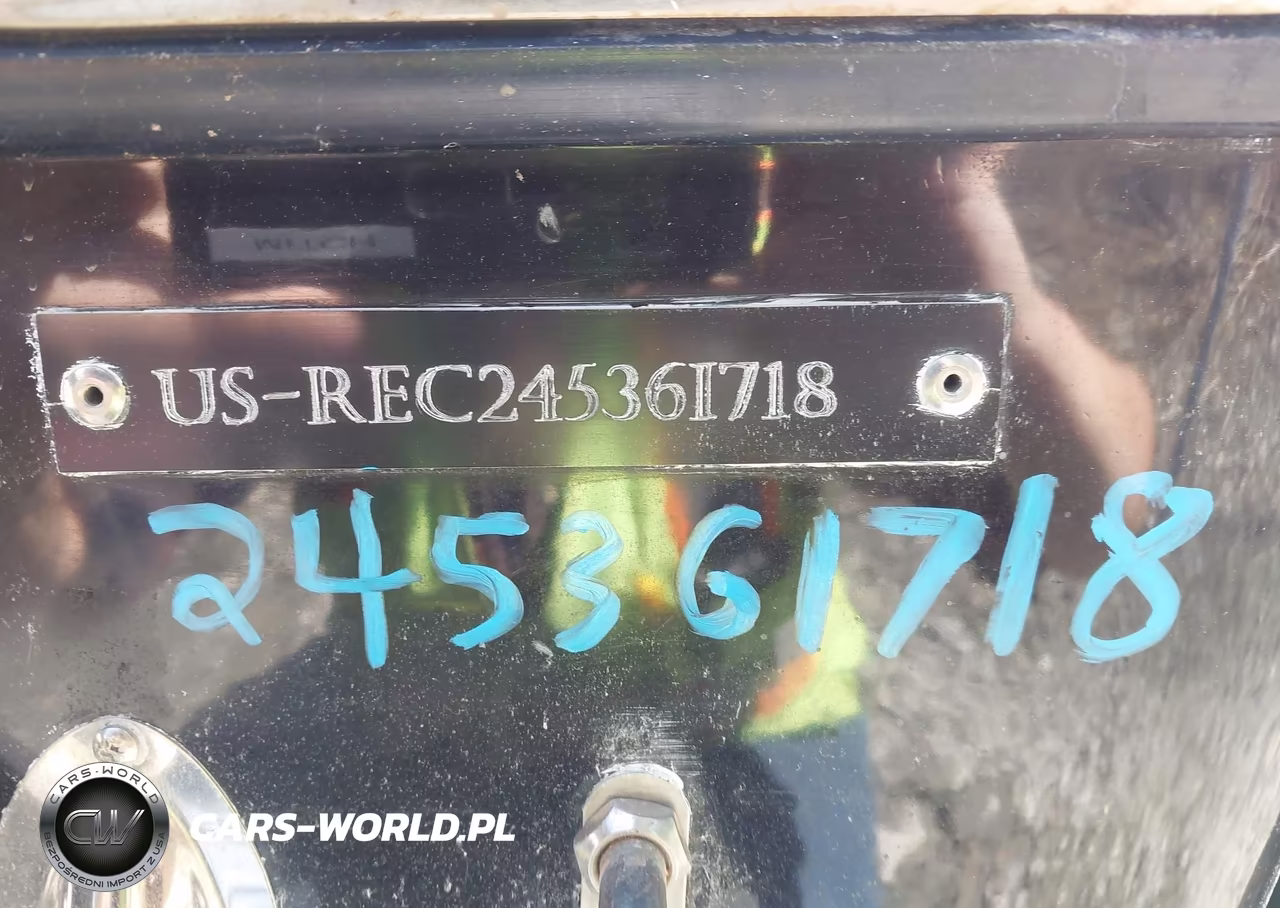 2018 * Other VIN:1Z9R210G6JS076098 - 9