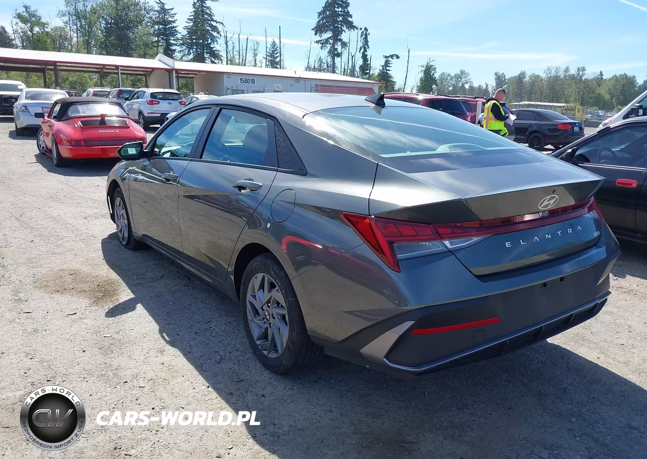 2026 Hyundai Elantra Hybrid Blue VIN:KMHLM4DJXTU189289 - 3