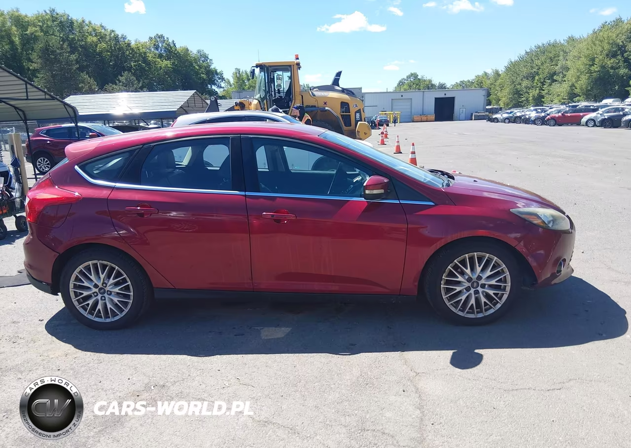2014 Ford Focus Titanium VIN:1FADP3N26EL316183 - 13
