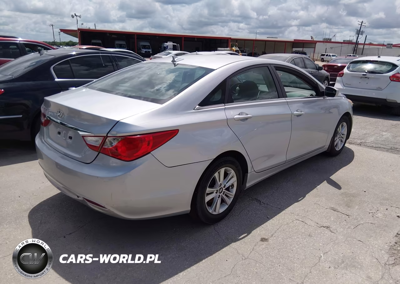 2013 Hyundai Sonata Gls VIN:5NPEB4AC9DH683616 - 4
