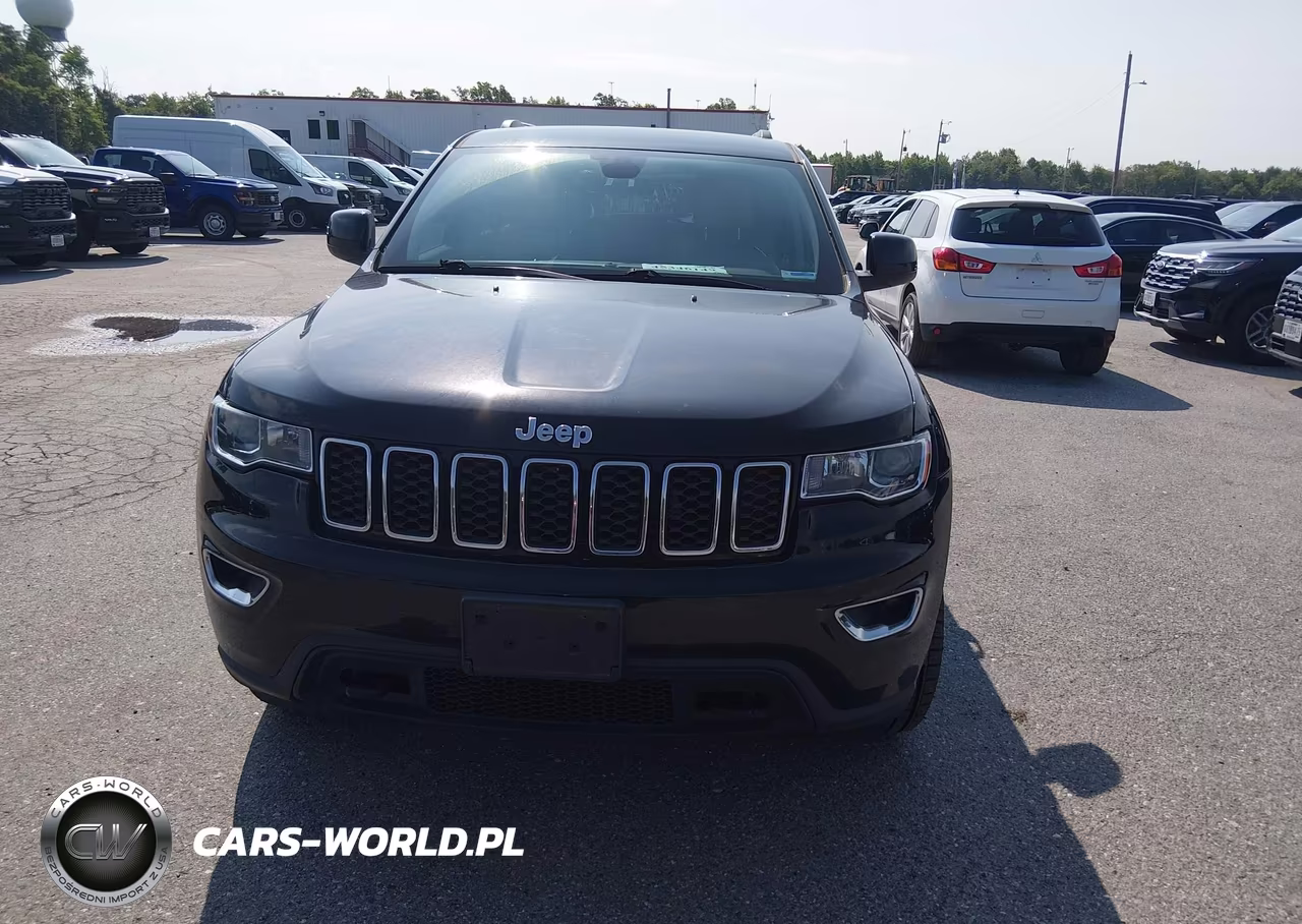2019 Jeep Grand Cherokee Laredo E 4X4 VIN:1C4RJFAG2KC754246 - 17