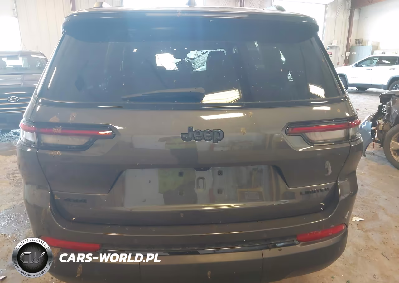 2025 Jeep Grand Cherokee L Limited 4X4 VIN:1C4RJKBGXS8714149 - 16