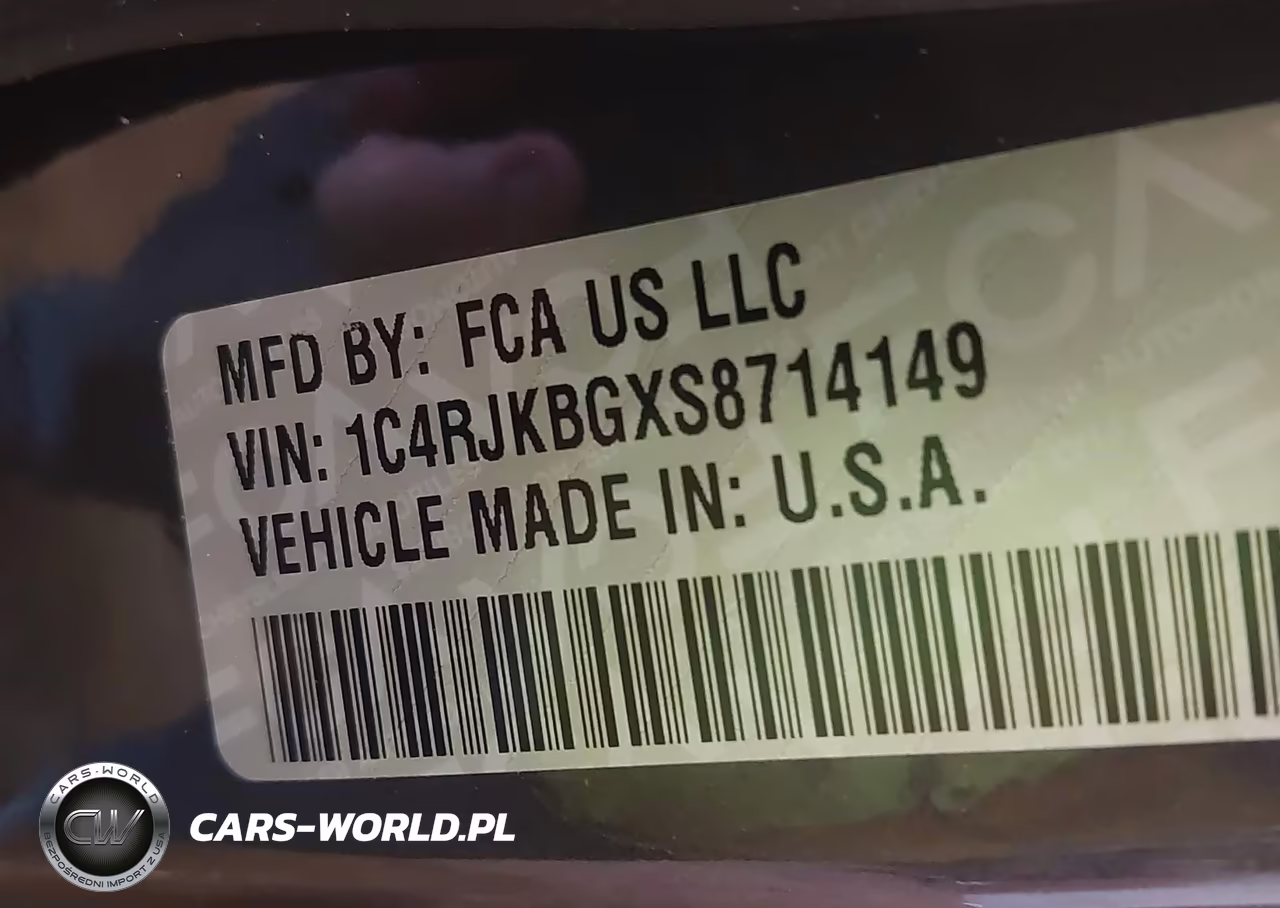 2025 Jeep Grand Cherokee L Limited 4X4 VIN:1C4RJKBGXS8714149 - 9