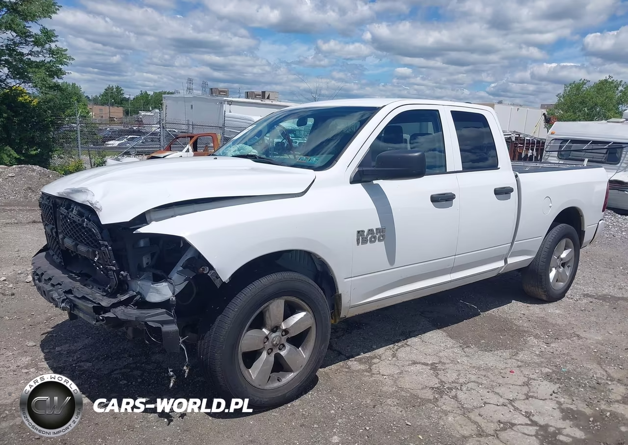 2018 Ram 1500 Express 4X4 6'4 Box VIN:1C6RR7FG3JS343540 - 2