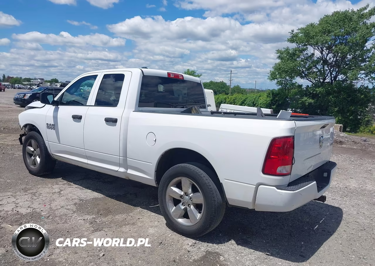2018 Ram 1500 Express 4X4 6'4 Box VIN:1C6RR7FG3JS343540 - 3