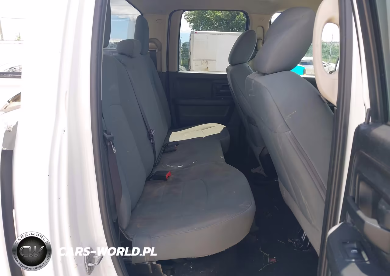 2018 Ram 1500 Express 4X4 6'4 Box VIN:1C6RR7FG3JS343540 - 8