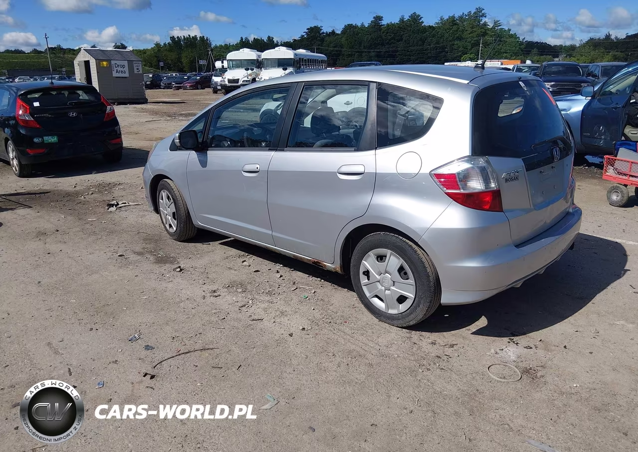 2012 Honda Fit VIN:JHMGE8H39CS003208 - 3