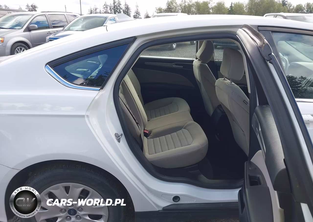2020 Ford Fusion S VIN:3FA6P0G7XLR196662 - 8
