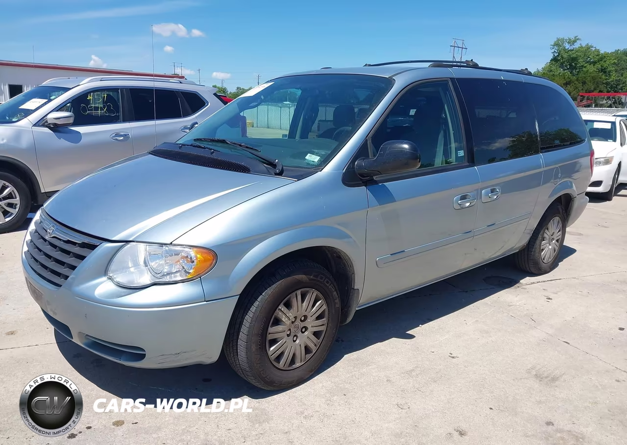 2005 Chrysler Town & Country Lx VIN:2C4GP44R75R255056 - 2