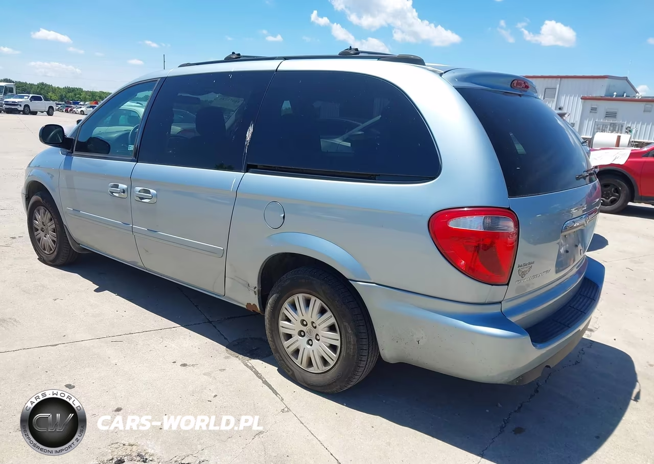 2005 Chrysler Town & Country Lx VIN:2C4GP44R75R255056 - 3