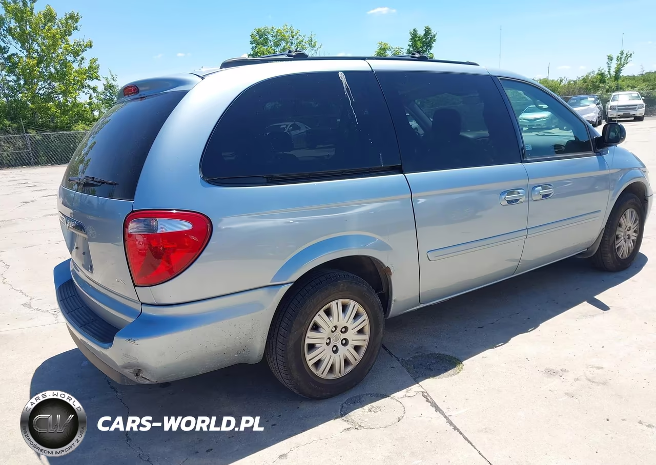 2005 Chrysler Town & Country Lx VIN:2C4GP44R75R255056 - 4