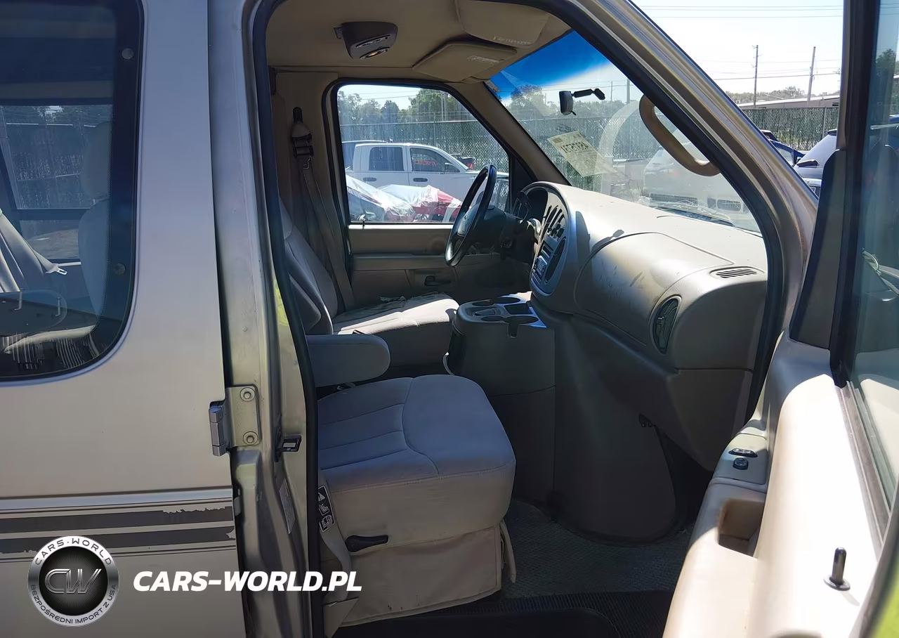 2002 Ford E-150 Commercial-Recreational VIN:1FDRE14252HA93513 - 5