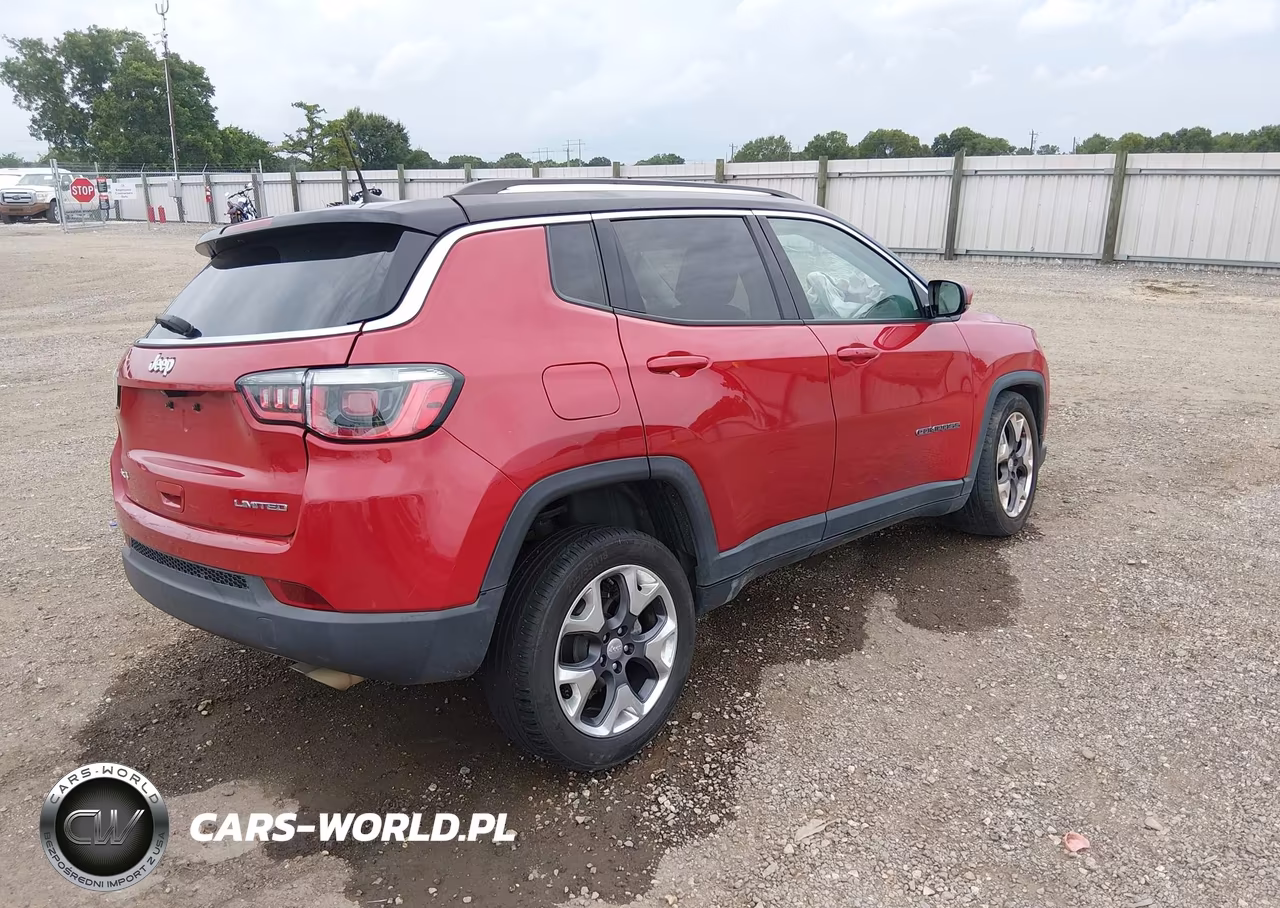 2019 Jeep Compass Limited 4X4 VIN:3C4NJDCB7KT696840 - 4