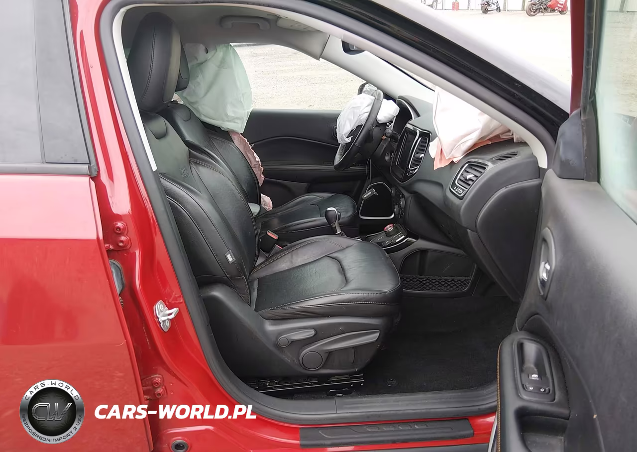 2019 Jeep Compass Limited 4X4 VIN:3C4NJDCB7KT696840 - 5