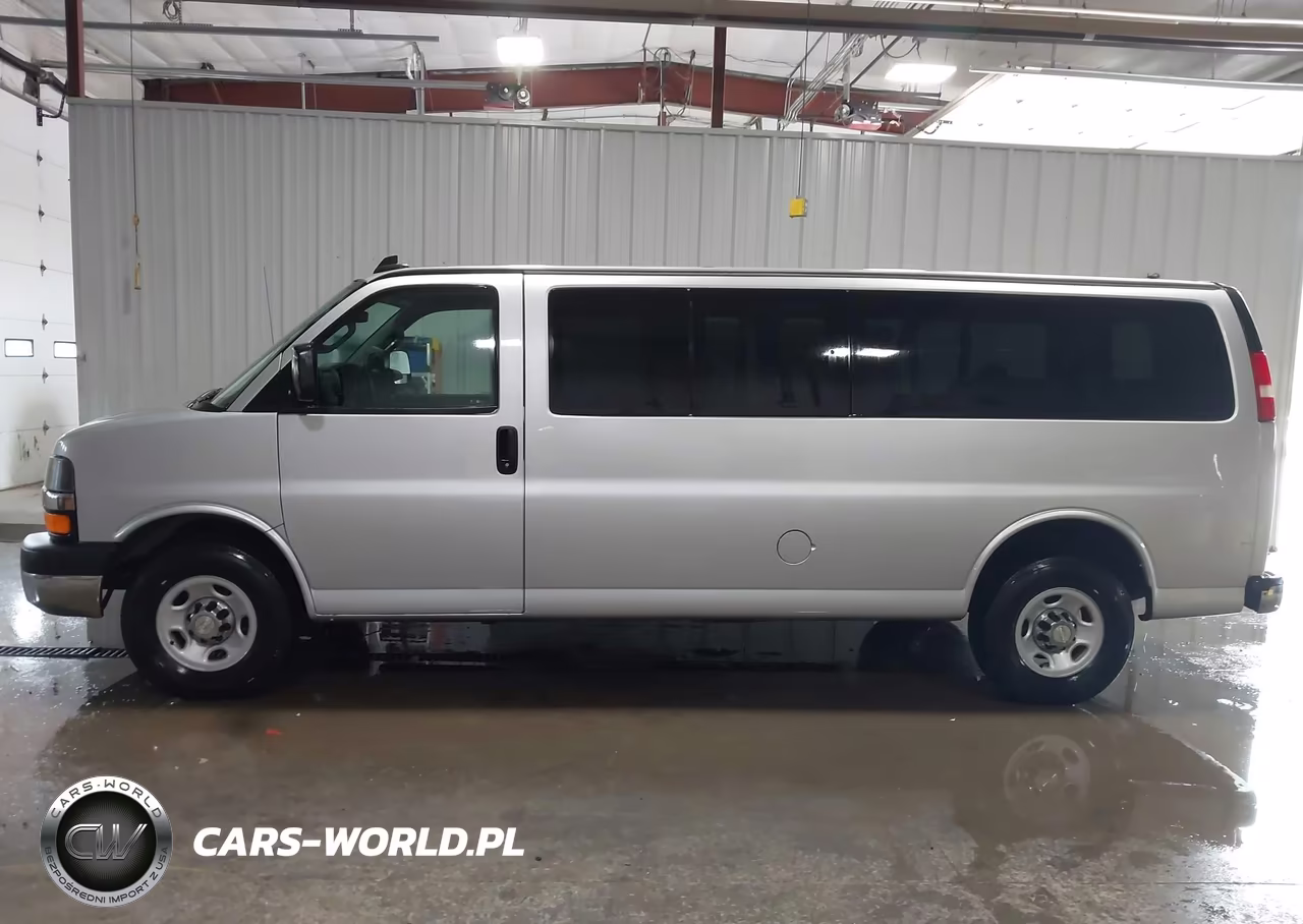 2016 Chevrolet Express 3500 Lt VIN:1GAZGPFFXG1276030 - 19