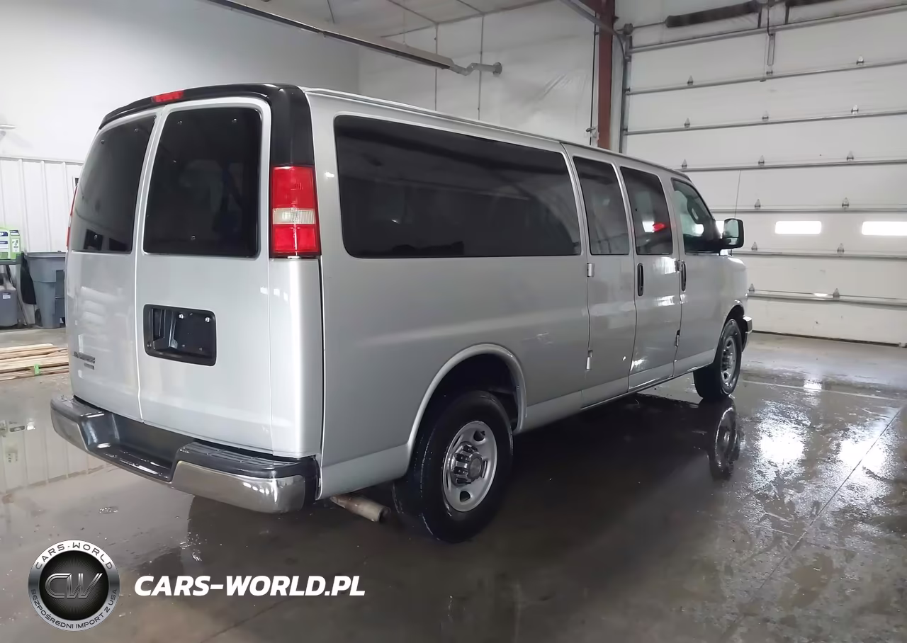 2016 Chevrolet Express 3500 Lt VIN:1GAZGPFFXG1276030 - 4