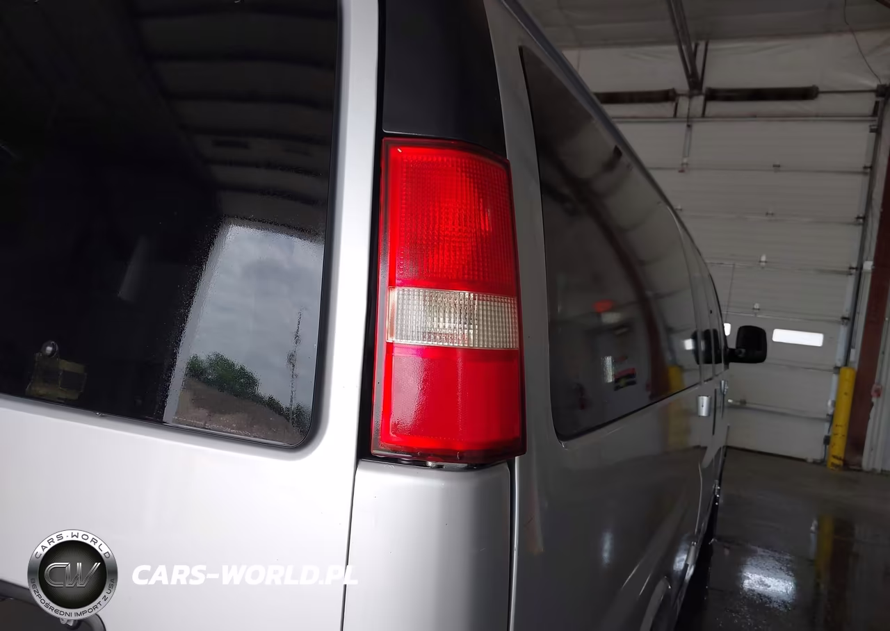 2016 Chevrolet Express 3500 Lt VIN:1GAZGPFFXG1276030 - 6