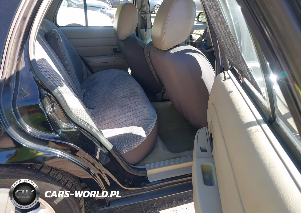 2011 Ford Crown Victoria Lx VIN:2FABP7EV8BX184616 - 8