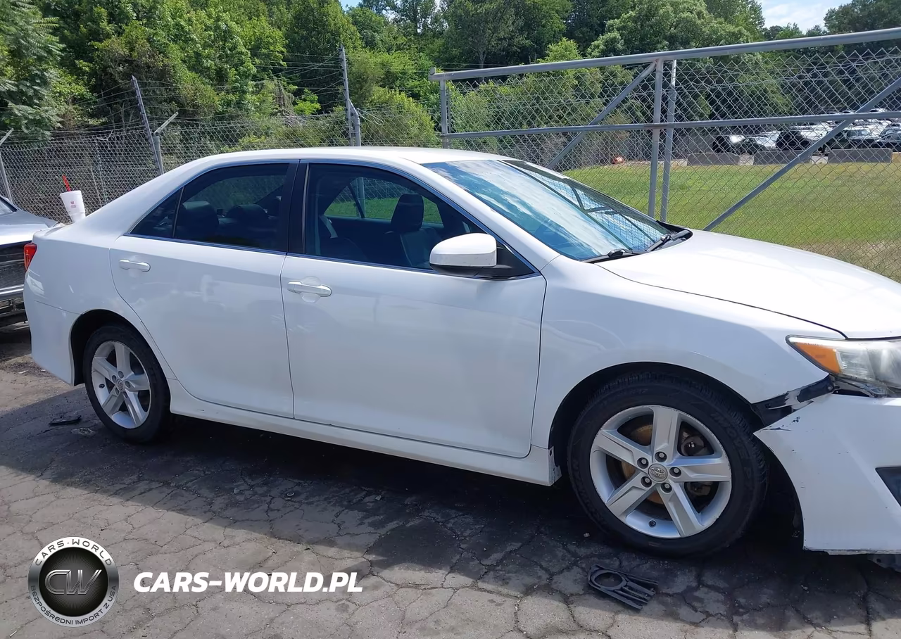 2014 Toyota Camry Se VIN:4T1BF1FK4EU346330 - 13