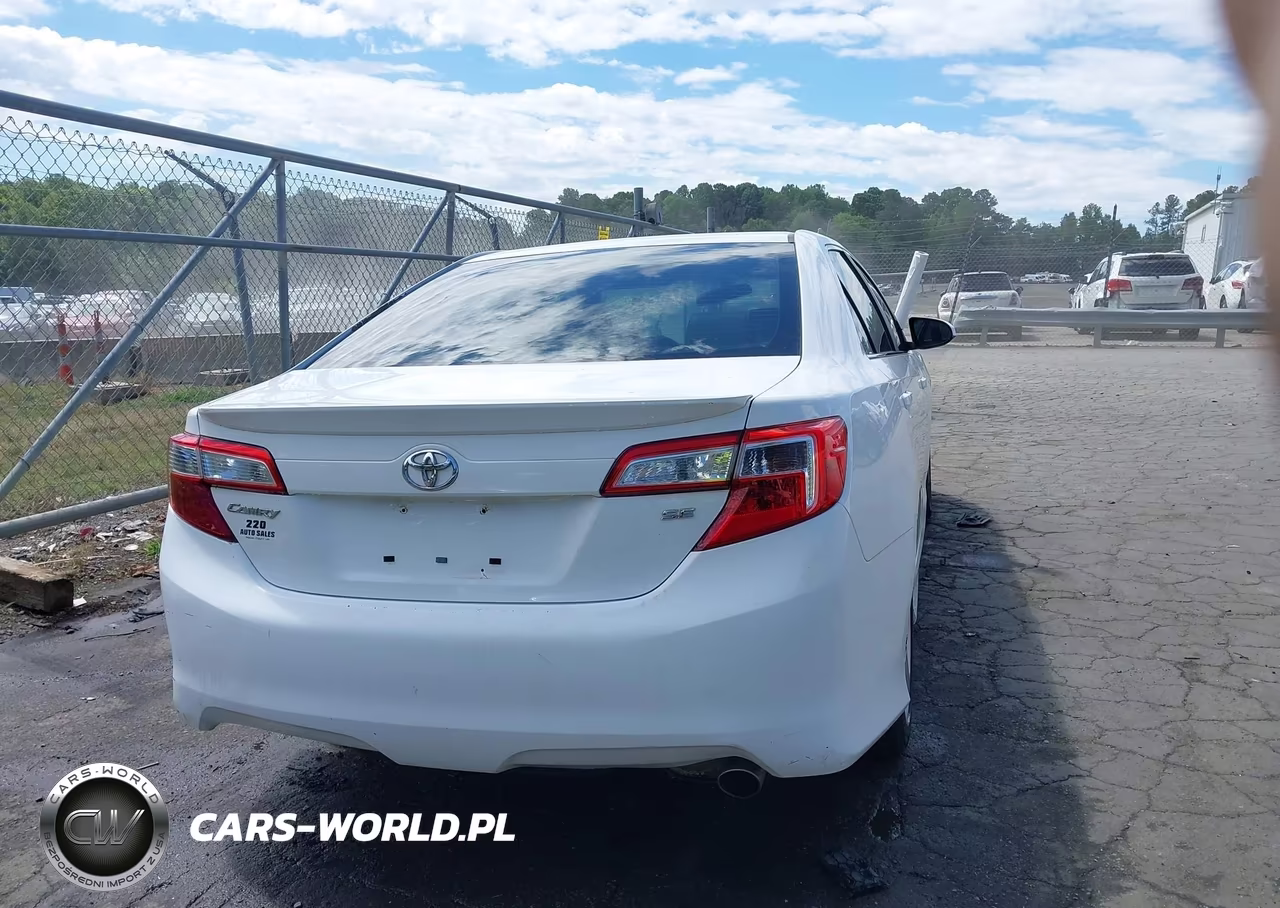 2014 Toyota Camry Se VIN:4T1BF1FK4EU346330 - 16