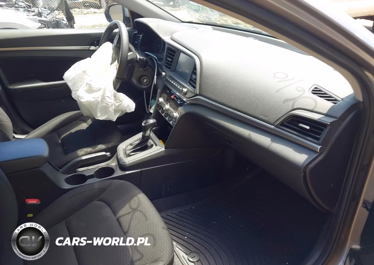2020 Hyundai Elantra Sel VIN:KMHD84LF0LU938140 - 5