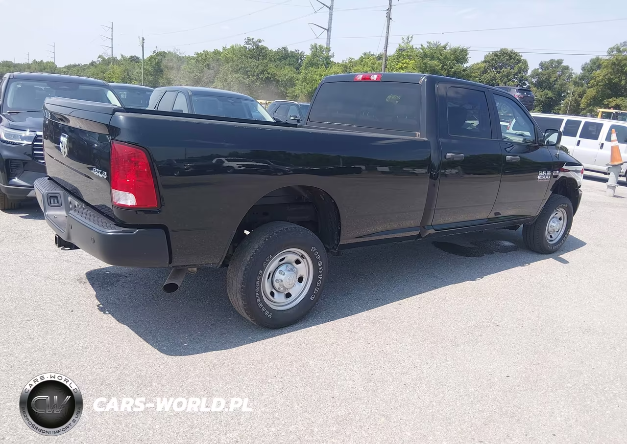 2015 Ram 2500 Tradesman VIN:3C6UR5HJ8FG691453 - 4