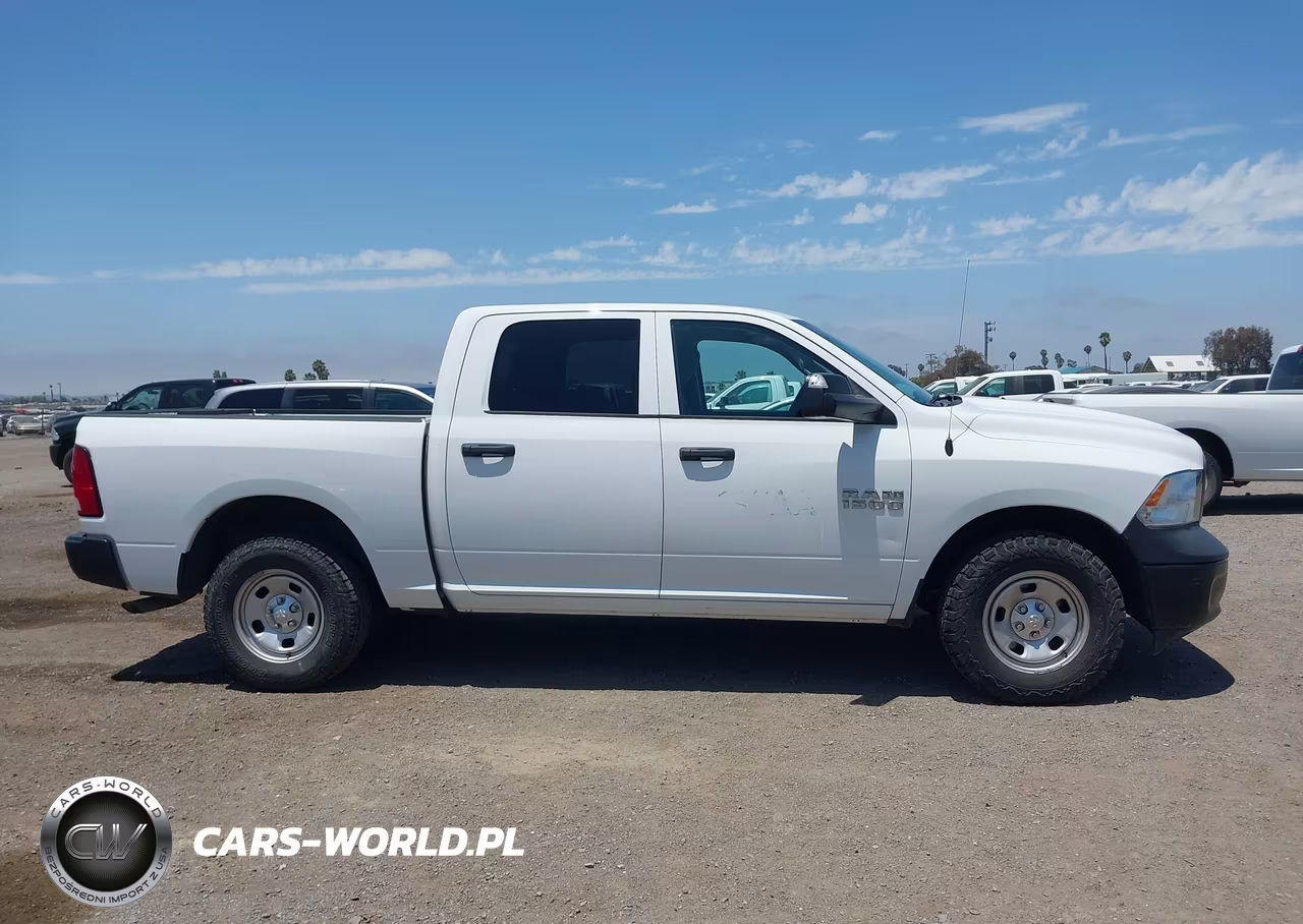 2018 Ram 1500 Tradesman 4X4 5'7 Box VIN:1C6RR7KG5JS300484 - 14