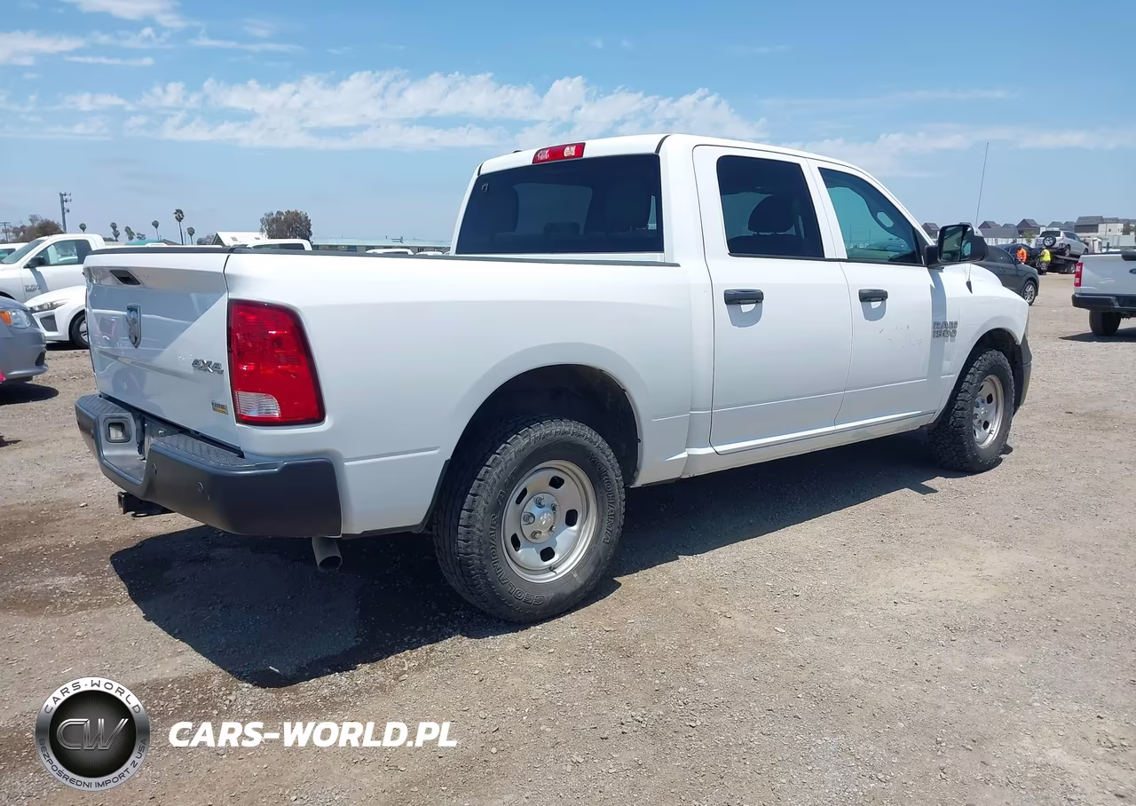 2018 Ram 1500 Tradesman 4X4 5'7 Box VIN:1C6RR7KG5JS300484 - 4