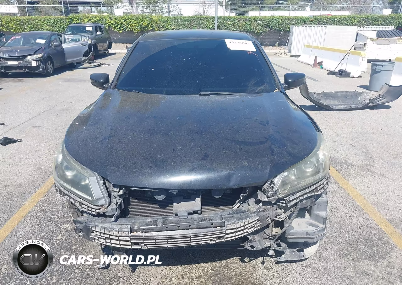 2015 Honda Accord Sport VIN:1HGCR2E54FA164200 - 13