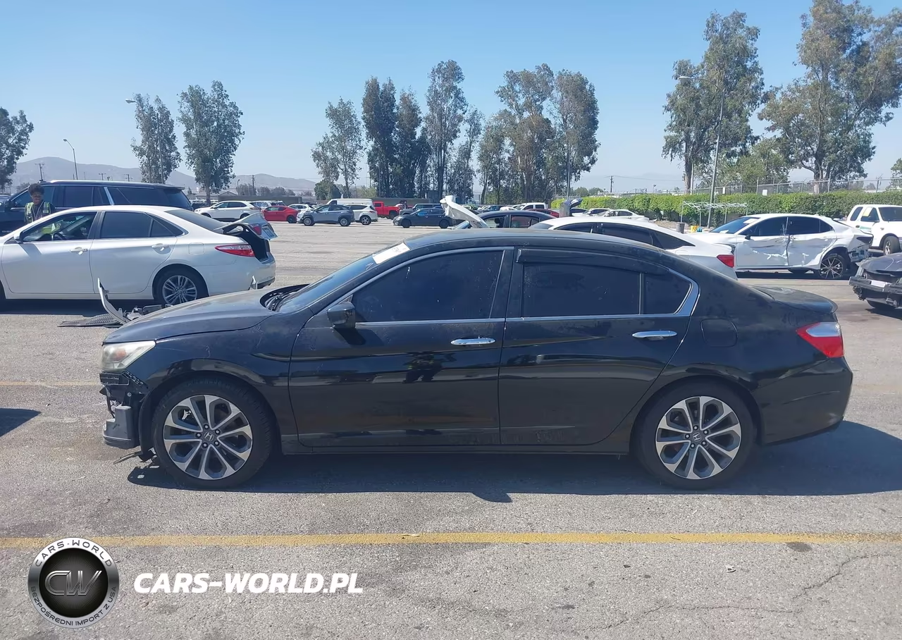 2015 Honda Accord Sport VIN:1HGCR2E54FA164200 - 15