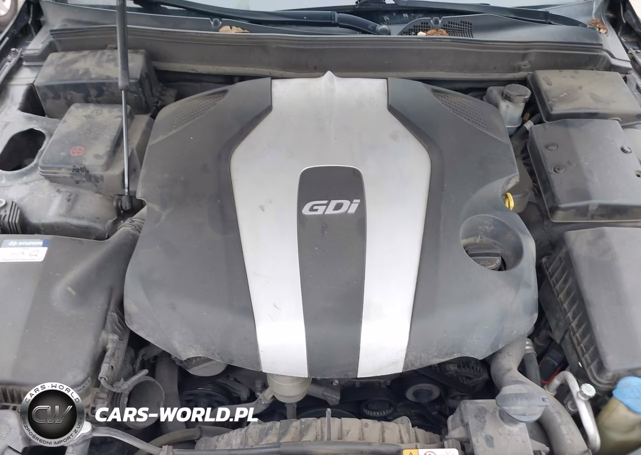 2012 Hyundai Genesis 3.8 VIN:KMHGC4DD1CU194833 - 10