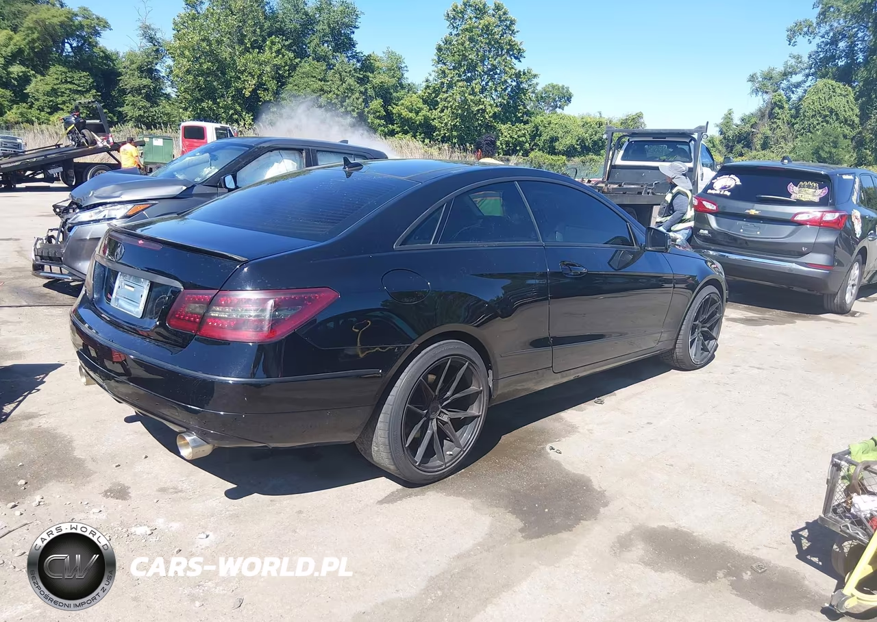 2011 Mercedes-Benz E 350 VIN:WDDKJ5GB6BF086768 - 4