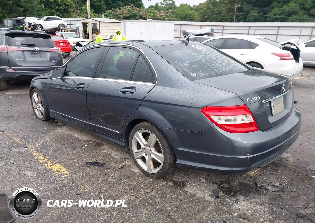 2011 Mercedes-Benz C 300 Sport 4Matic VIN:WDDGF8BB8BR175742 - 3