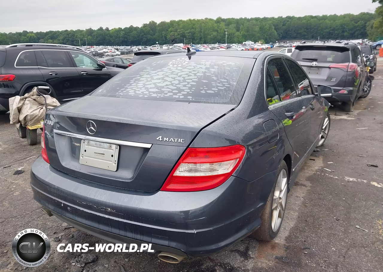2011 Mercedes-Benz C 300 Sport 4Matic VIN:WDDGF8BB8BR175742 - 4