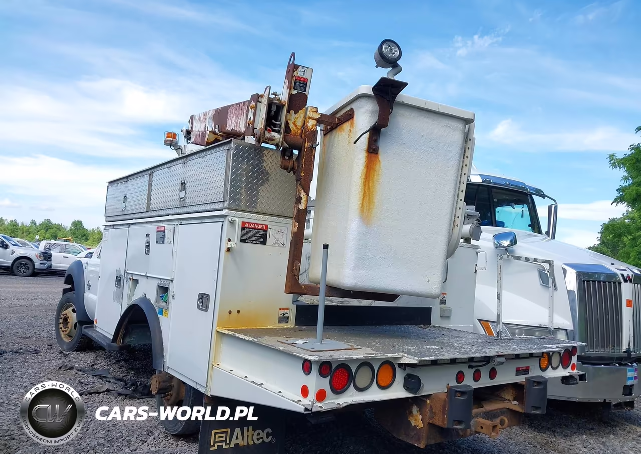 2014 Ford F-450 Chassis Xl VIN:1FDUF4GT6EEA94513 - 3