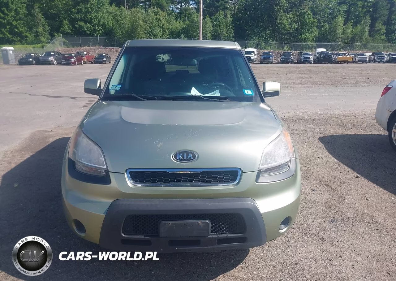 2011 Kia Soul + VIN:KNDJT2A20B7197818 - 13