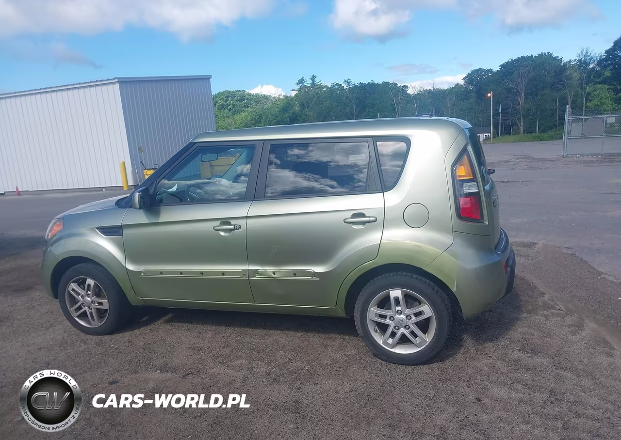 2011 Kia Soul + VIN:KNDJT2A20B7197818 - 15