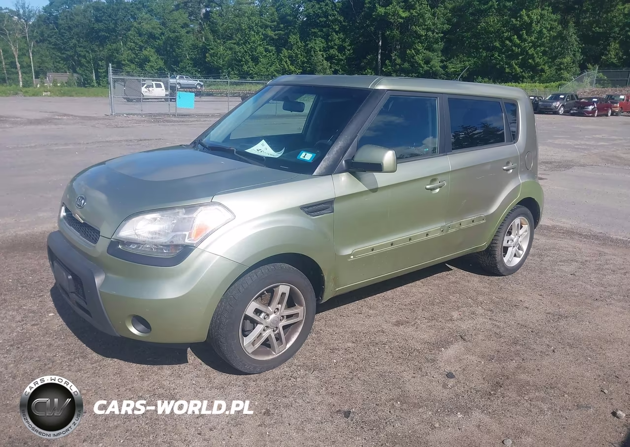 2011 Kia Soul + VIN:KNDJT2A20B7197818 - 2