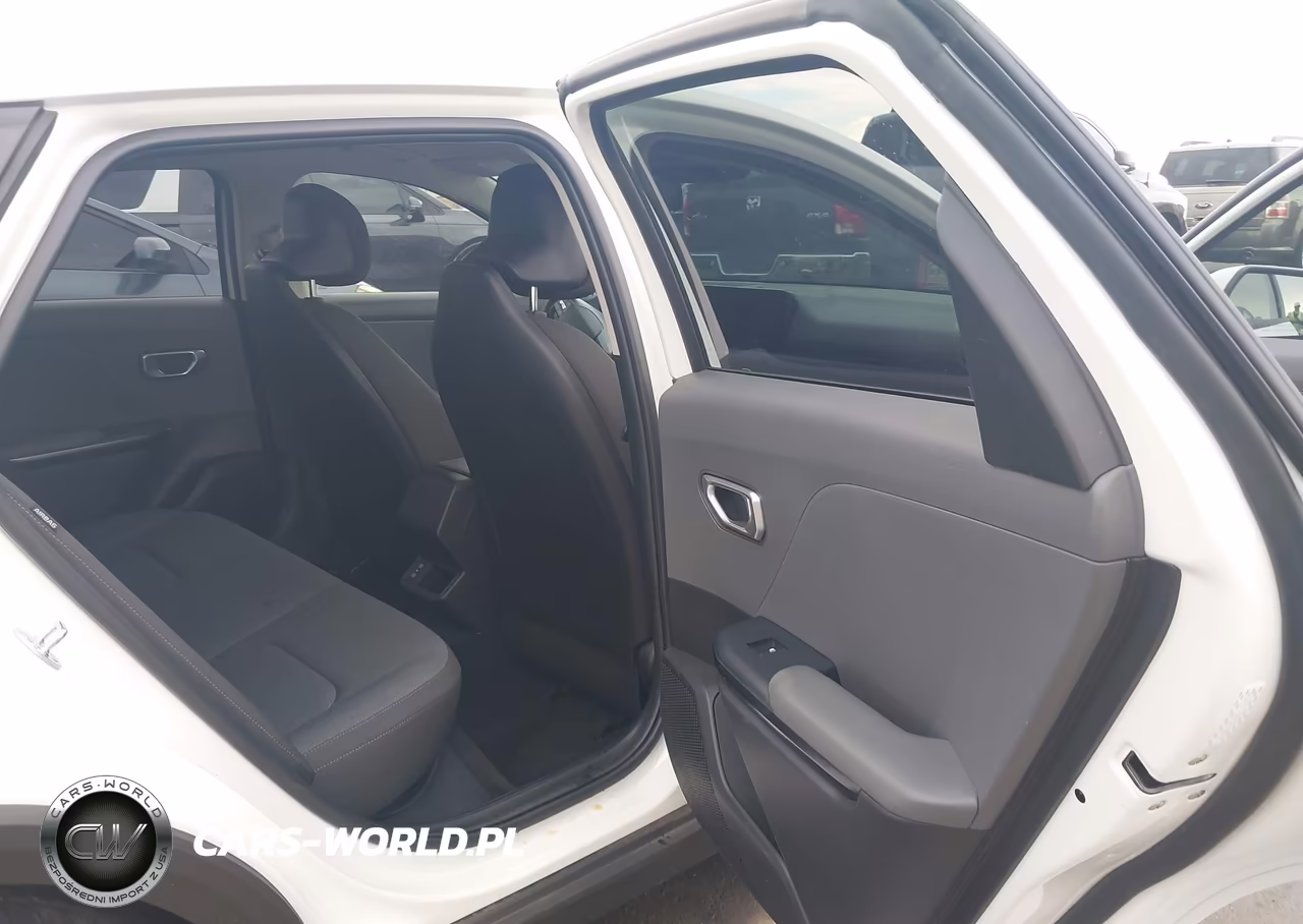 2025 Kia K4 Lxs VIN:3KPFT4DE6SE144967 - 8