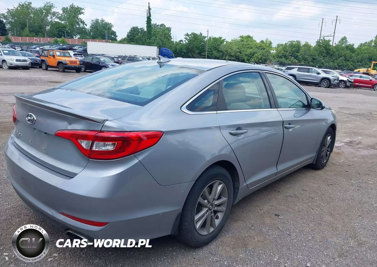 2015 Hyundai Sonata Se VIN:5NPE24AF8FH245845 - 4
