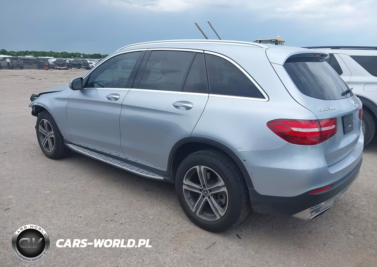 2017 Mercedes-Benz Glc 300 4Matic VIN:WDC0G4KB2HF237156 - 3