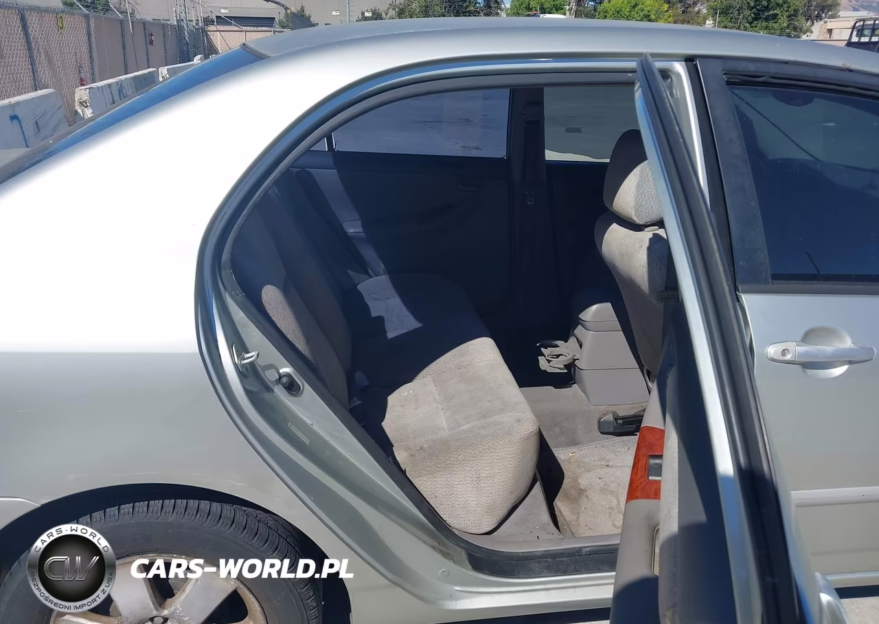 2004 Toyota Corolla Le VIN:JTDBR38E342022620 - 8