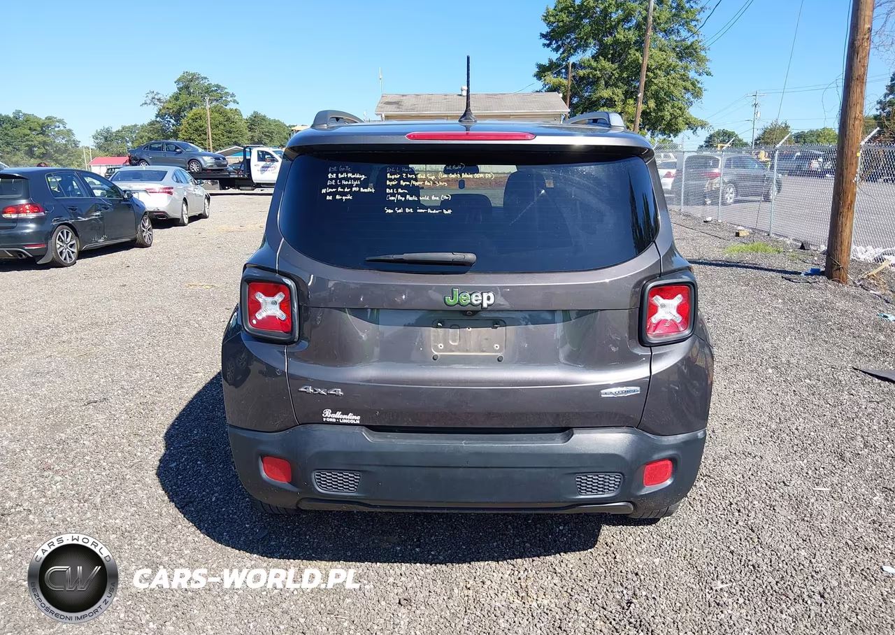 2017 Jeep Renegade Latitude 4X4 VIN:ZACCJBBB5HPG56642 - 17