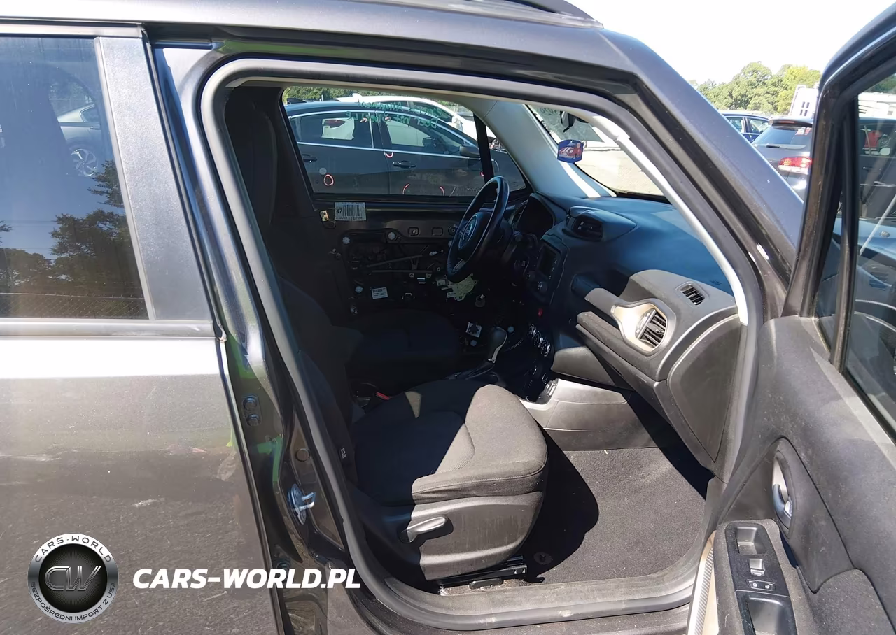 2017 Jeep Renegade Latitude 4X4 VIN:ZACCJBBB5HPG56642 - 5