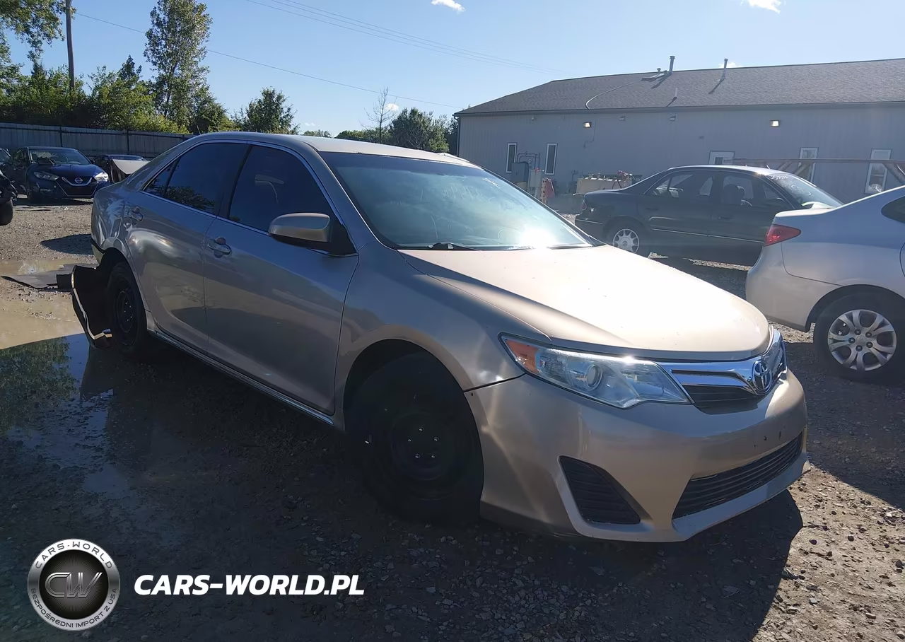 2012 Toyota Camry Le – zdjęcie 1 z 16