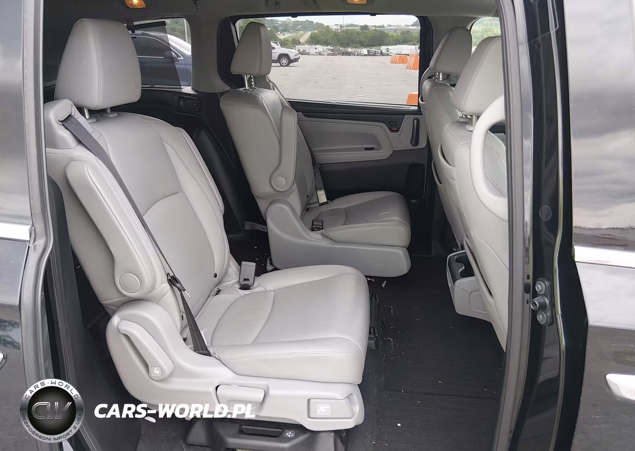2018 Honda Odyssey Elite VIN:5FNRL6H97JB099746 - 8