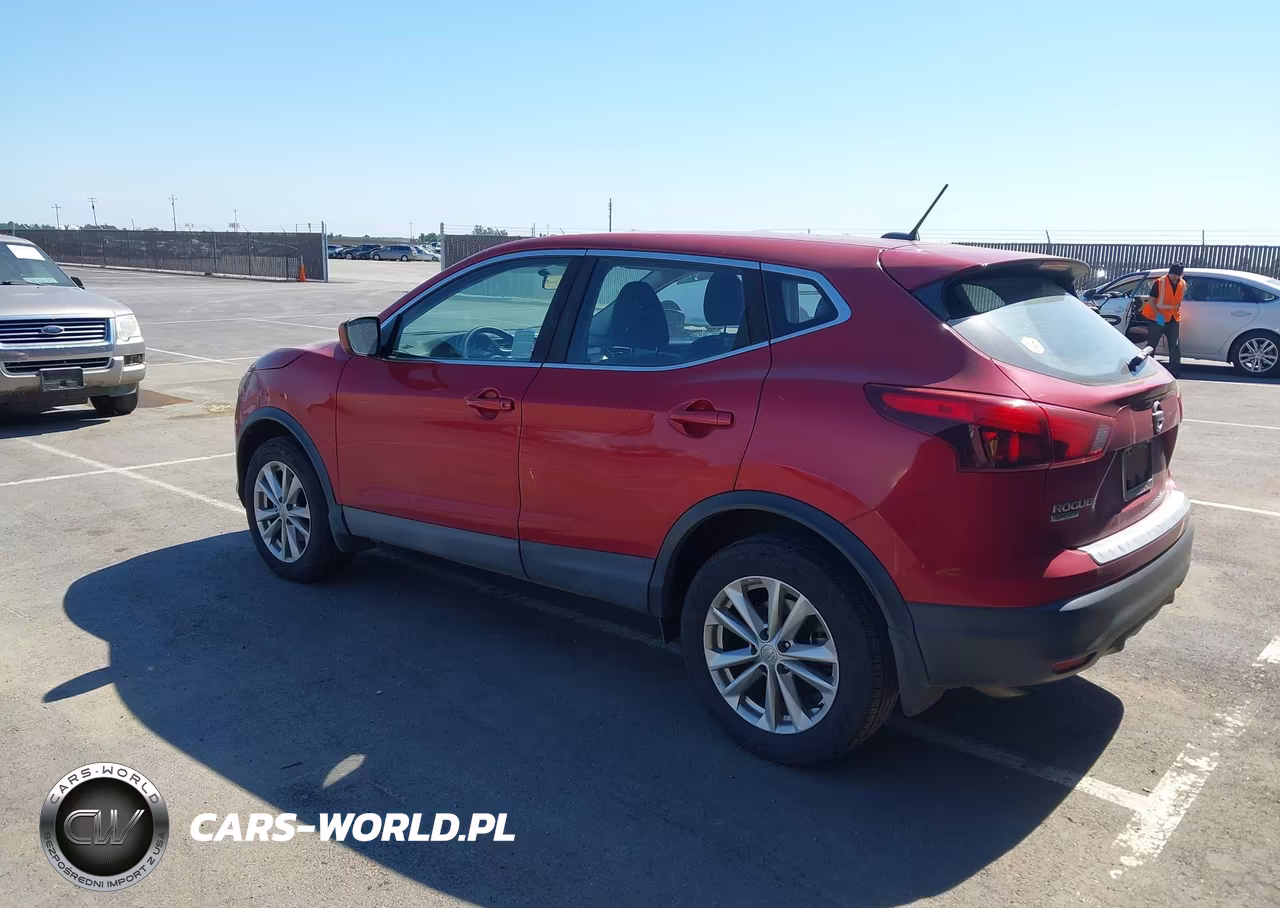 2018 Nissan Rogue Sport S VIN:JN1BJ1CP7JW158325 - 3